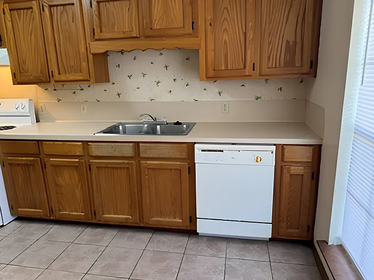 610 Old Covington Hwy #A — Photo 6