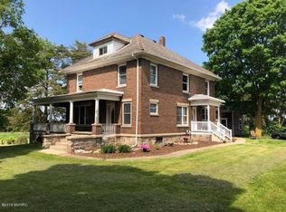 131 Divine Hwy, Pewamo, MI 48873