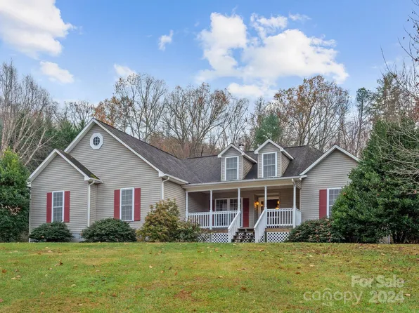 476 Cove Creek Ln, Weaverville, NC 28787