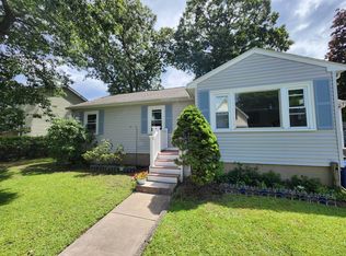 6 Gregg St, Woburn, MA 01801