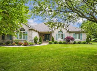 1891 Fairway Dr, Uniontown, OH 44685