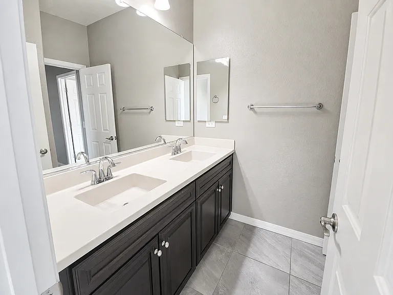3693 E Rakestraw Ln — Photo 26