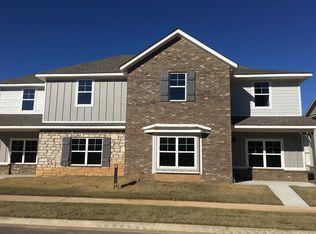 1277 N Rupple Rd, Fayetteville, AR 72704