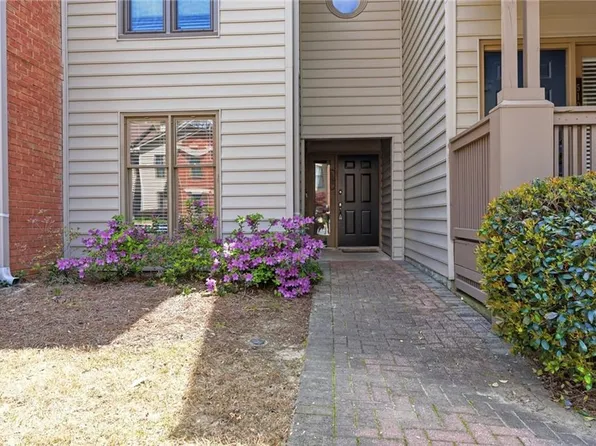 507 Garden Ct, Atlanta, GA 30328