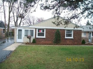 5133 Oak Center Dr, Oak Lawn, IL