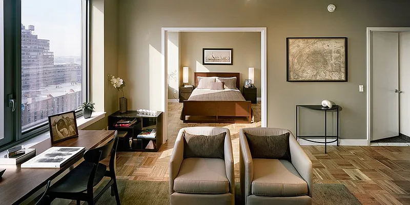 Rented by Clinton Management | media 3