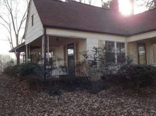 303 E Johnson St, Temple, GA 30179
