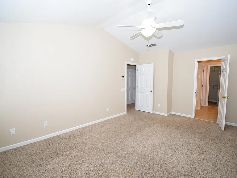 3322 Elizabeth Glen Dr — Photo 10