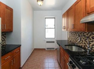 8625 120th St #2, Jamaica, NY 11418