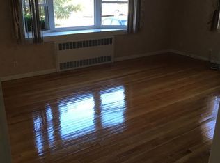 4759 195th St #1, Flushing, NY 11358