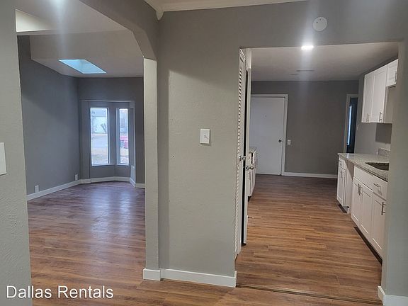 4th image of 1100 Vicki Ln