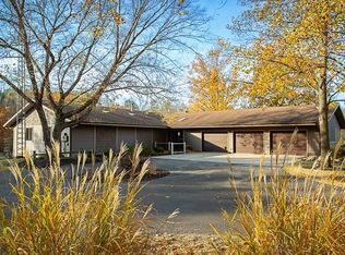 6511 Indian Meadow Ln, West Lafayette, IN 47906