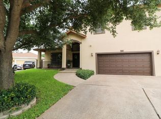 9811 Suncrest Ct, Laredo, TX 78045