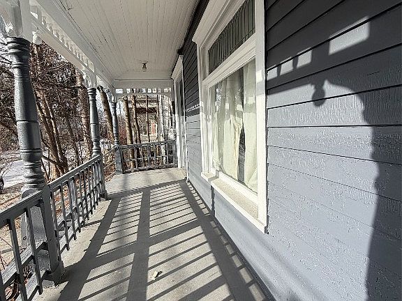 2nd image of 28 Riverside Dr