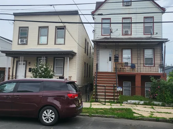 640 Elizabeth St, Perth Amboy, NJ 08861
