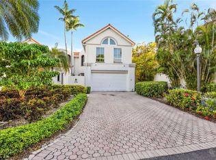 6786 SW 89th Ter, Pinecrest, FL 33156