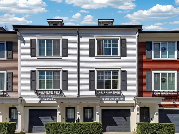 3010 Riverbend Dr #54, Coquitlam, BC V3C 0B8