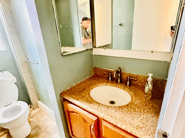 Country Club Pl — Photo 6