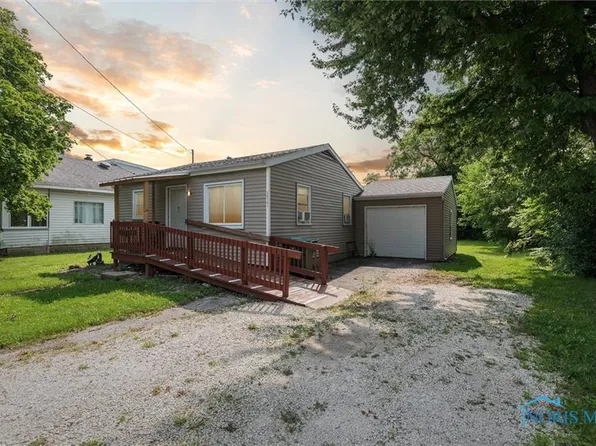 26741 Lime City Rd, Perrysburg, OH 43551