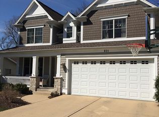 801 E Indiana St, Wheaton, IL 60187