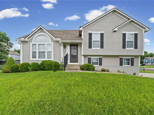 1113 Kent Dr, Belton, MO 64012