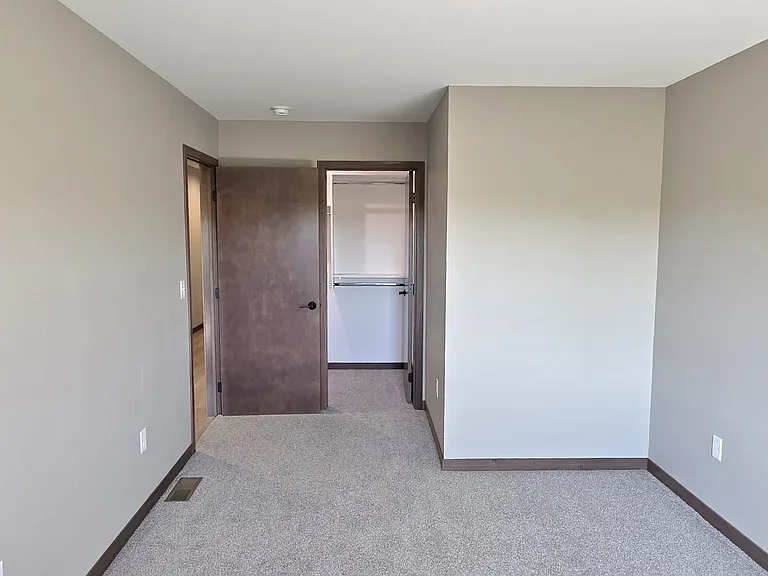 Cloverfield Townhomes — Photo 25