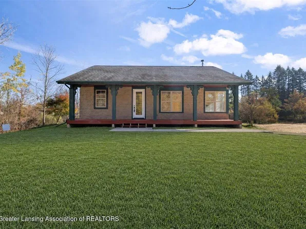 10799 Hart Hwy, Dimondale, MI 48821