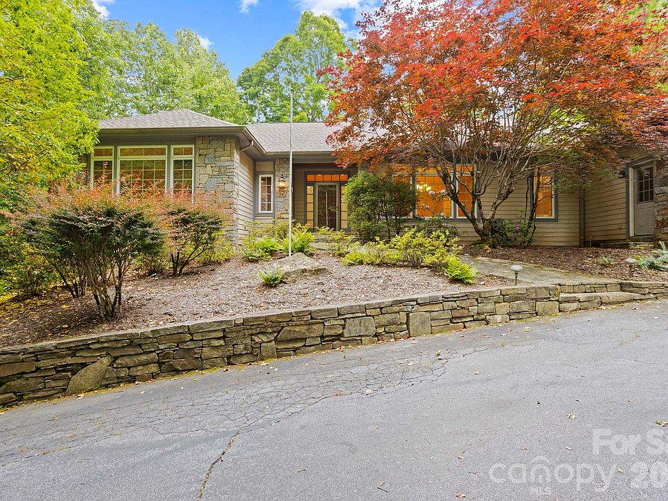 1st image of 132 Berry Creek Dr
