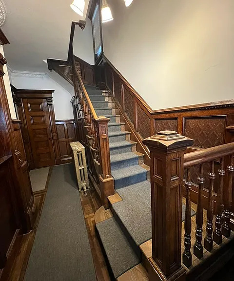 FOYER