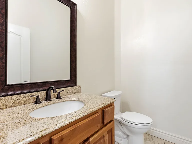 622 E Vinedo Ln — Photo 26