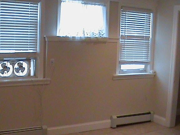 5th image of 306 Franklin Ave