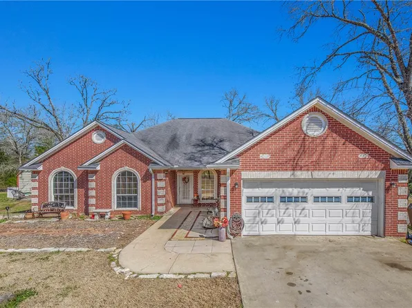 12611 Robin Dr, College Station, TX 77845