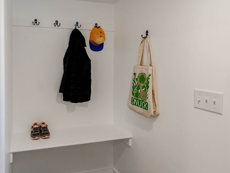 Entry way coat rack
