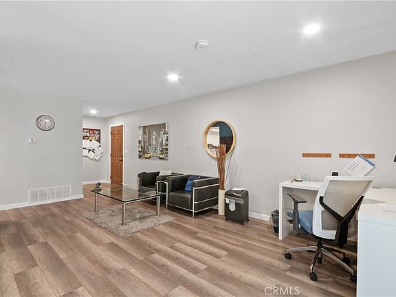 3rd image of 1129 Rosecrans Ave #28A