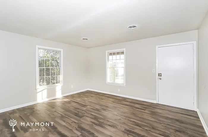 2807 Glenn Hills Dr — Photo 3