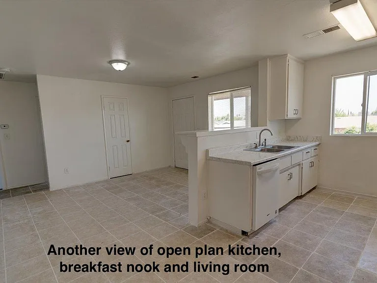 1702 Merced St — Photo 3
