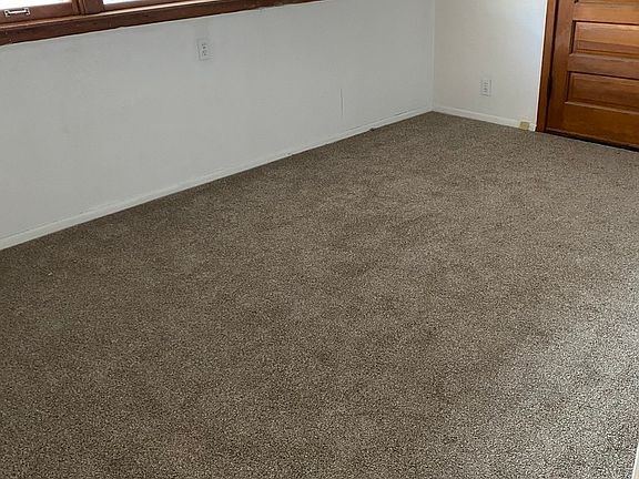 5th image of 8025 Laramie Ave