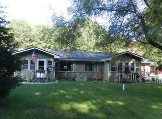 W1328 Dahlin Ln, Palmyra, WI 53156