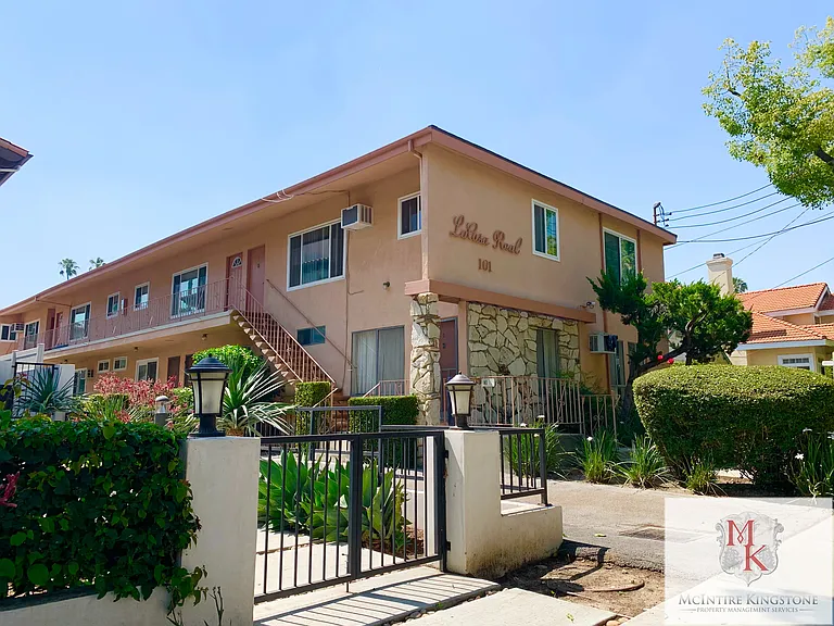 101 N Sierra Bonita Ave #9 — Photo 1