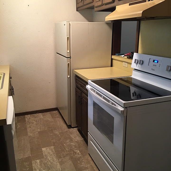 1st image of 401 Circle Dr APT 6