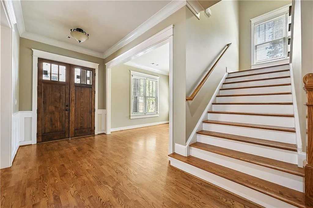 4 bed, 3.5 bath, 3326 sqft, $3,500 — Photo 4