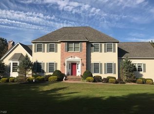 1 Heirloom Rd, Flemington, NJ 08822