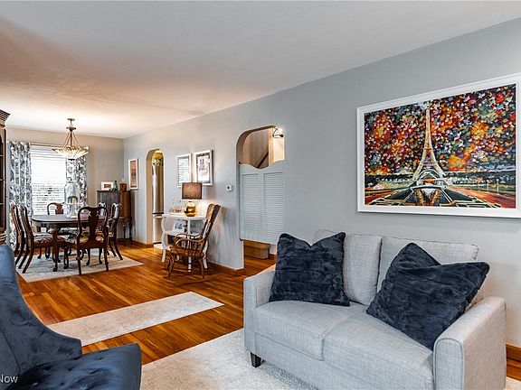5th image of 1103 W Virginia Ave