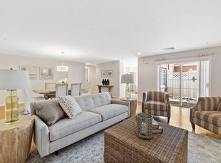 7 Conant Rd APT 34, Winchester, MA 01890