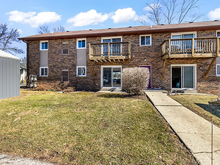 1344 Camden Way #B — Photo 2