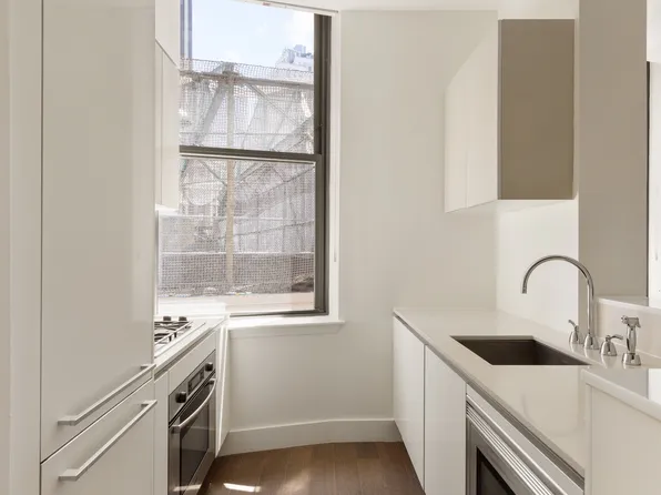 25 Broad Street 12F image 3 of 6