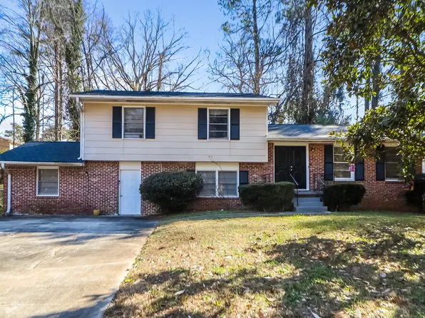 4009 Wedgefield Cir, Decatur, GA 30035
