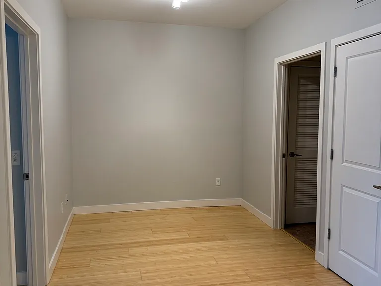 410 Farrell St #105 — Photo 13