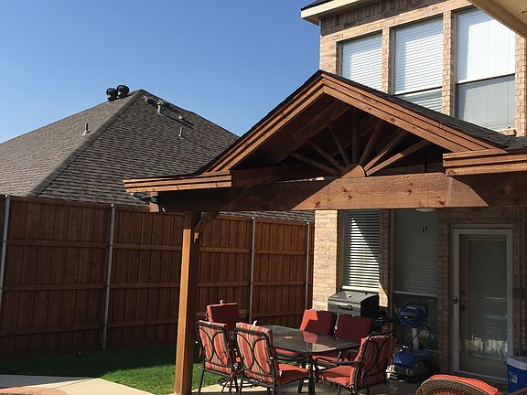 2nd image of 160 Magnolia Ln