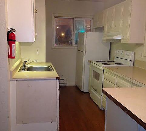 Kitchen Unit #2